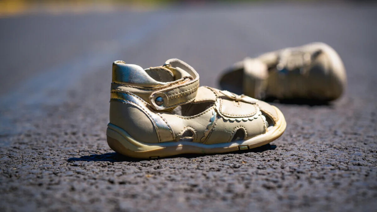 Bakıda avtomobil 6 yaşlı uşağın ayağının üstündən keçib