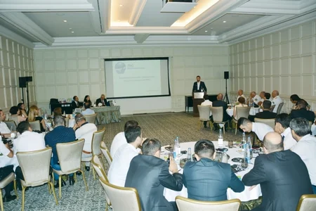 ​Saxta malların aşkar edilməsi mövzusunda konfrans keçirilib