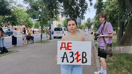 Ukrainians stage rallies in Kyiv demanding release of PoWs