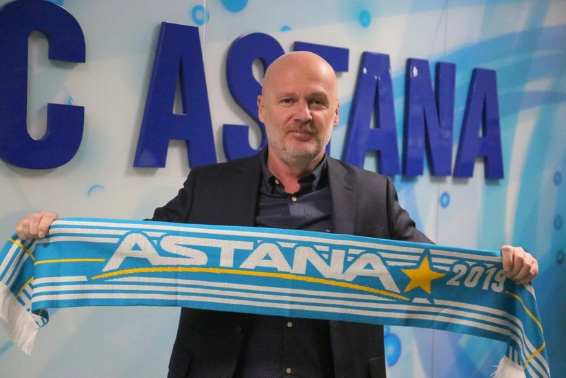 Astana baş məşqçisini istefaya göndərdi