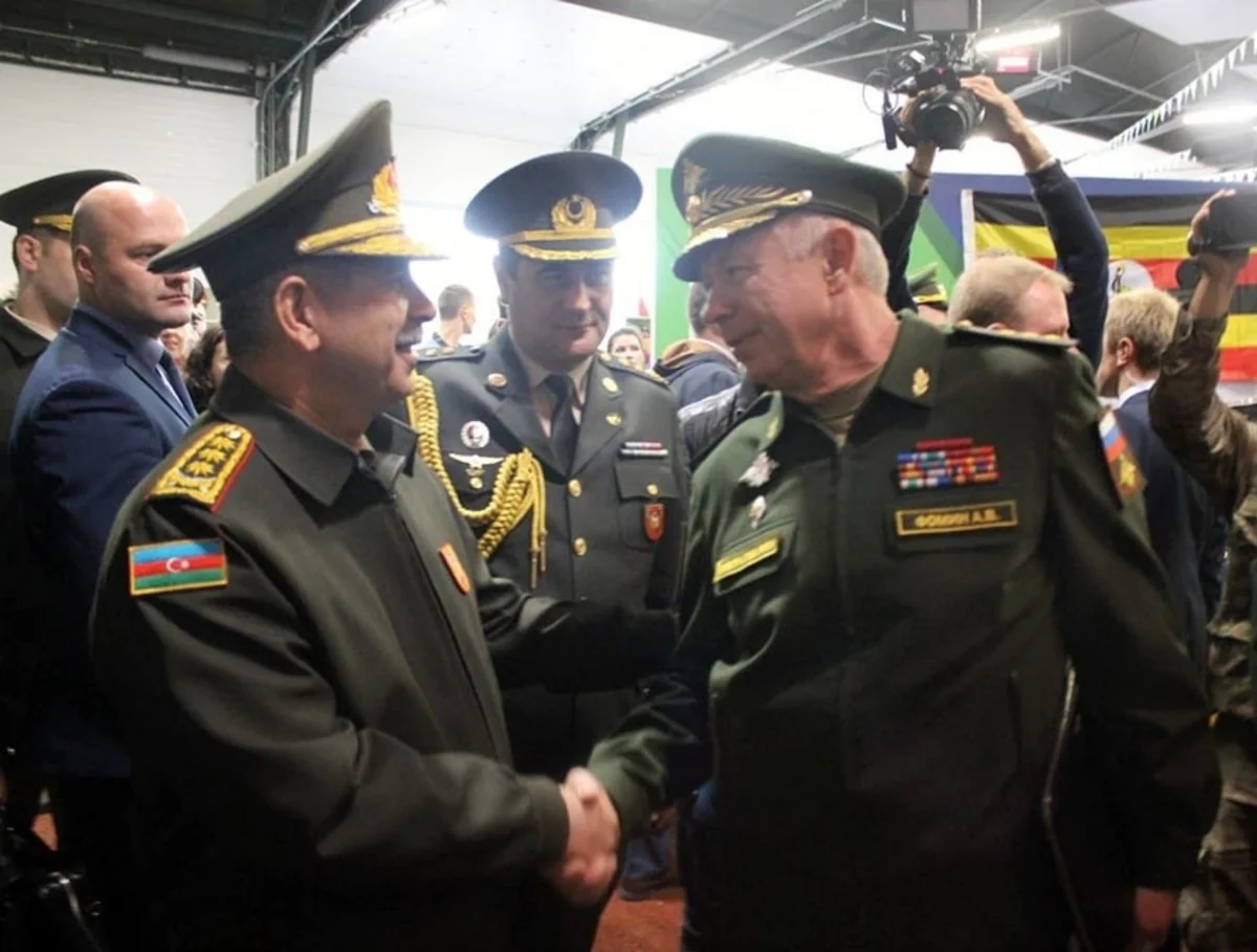 Министр обороны Азербайджана принял участие в церемонии закрытия Армейских международных игр-2019 - ФОТО