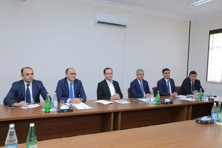 Məcnun Məmmədov Şərurda vətəndaşları qəbul edib, təsərrüfat və müəssisələrə baş çəkib