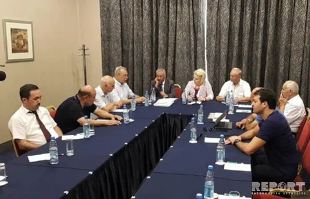 Beynəlxalq Rabitə Akademiyasının prezidenti azərbaycanlı akademiklərlə görüşüb - FOTOLAR
