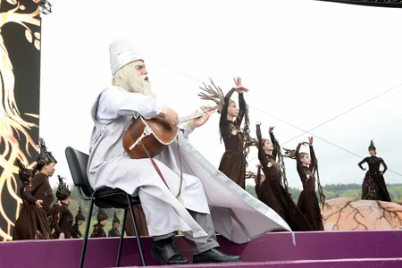 Cıdır düzündə “Xarıbülbül” festivalının açılış konserti olub