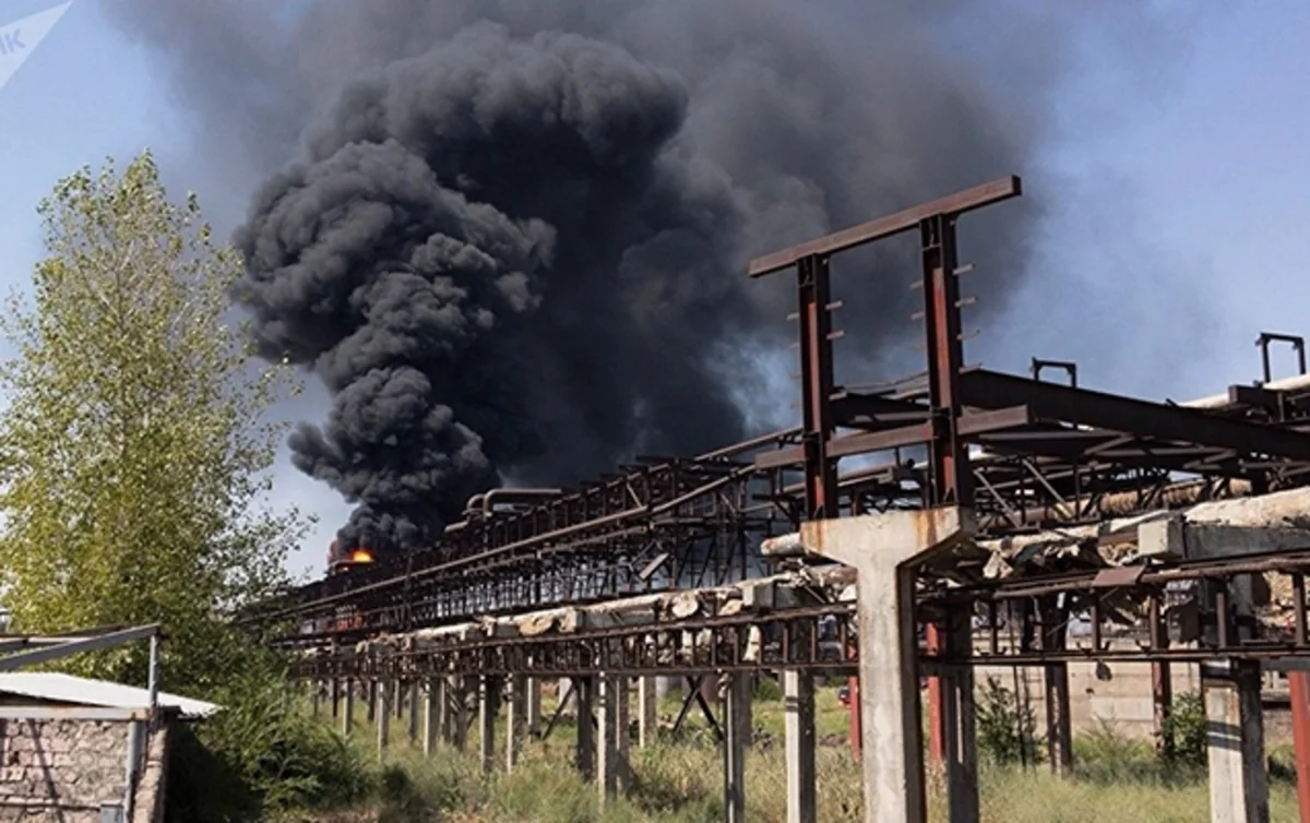 Permissible concentration of sulfur dioxide exceeds in burning chemical plant in Yerevan