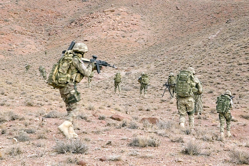 В войсках Нахчыванского гарнизона прошли специальные тактические учения