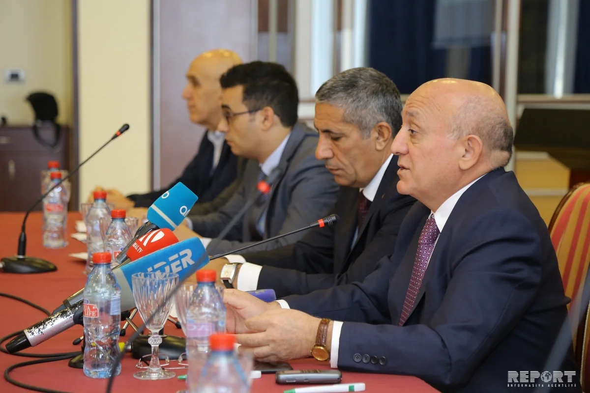 Mübariz Qurbanlı: Dini mərasimlər zamanı camaat nə deyər yanaşması insanları səhv addım atmağa sövq edir