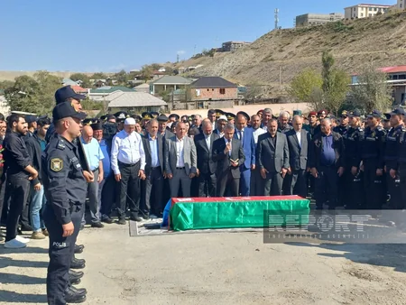 Yol qəzasında həlak olan polis serjantı Naxçıvanda dəfn edilib - YENİLƏNİB