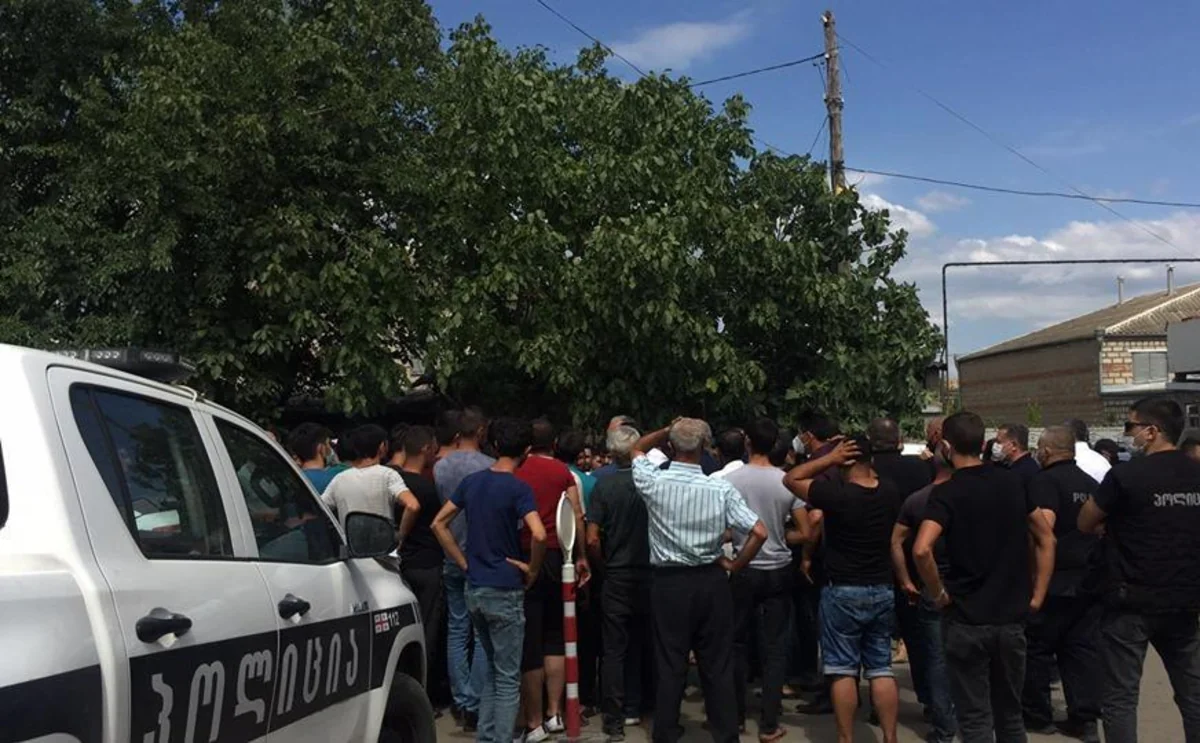 Gürcüstanda azərbaycanlılar kəndin təcrid olunmasına etiraz ediblər