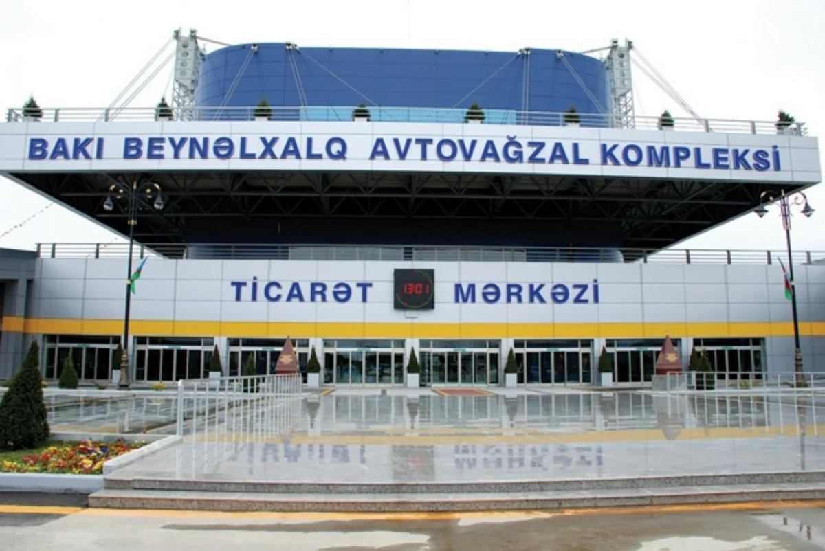 Bakı Beynəlxalq Avtovağzal Kompleksi sərnişinin 5 yaşlı uşağına tam bilet satmış kassiri cəzalandırıb