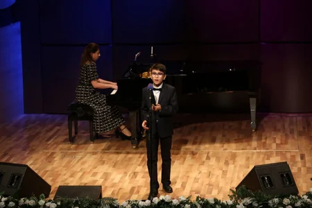 II Azərbaycan beynəlxalq vokalçılar festivalının üçüncü günü başlayıb
