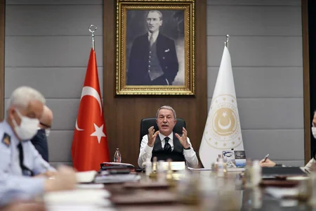 Türkiyənin hərbi rəhbərliyi Ukraynadakı vəziyyəti müzakirə edib