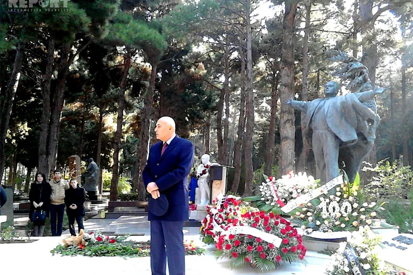 Place of monument to R.Behbudov in Baku revealed