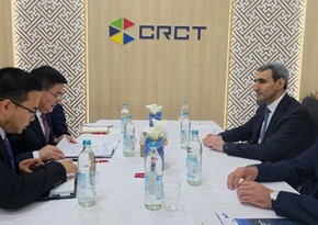 Азербайджан и Китай обсудили увеличение количества блок-поездов на Среднем коридоре