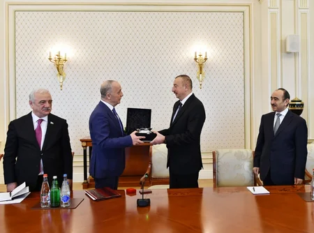 Prezident İlham Əliyev: “Biz əldə olunan nailiyyətlərlə kifayətlənə bilmərik” - YENİLƏNİB
