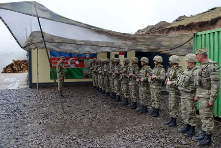 Baş Qərargah rəisi Kəlbəcərə gedib, hərbi hissələrin döyüş hazırlığını yoxlayıb
