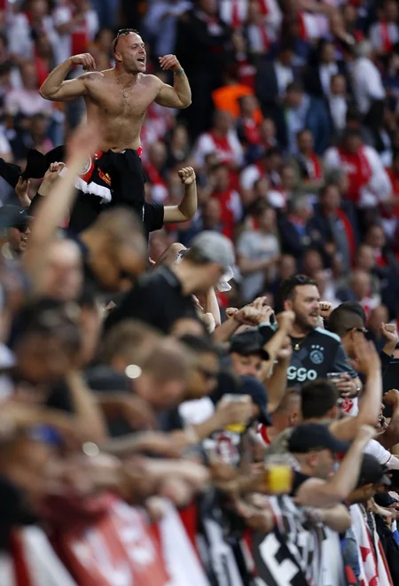 Mançester Yunayted tarixində ilk dəfə Avropa Liqasının qalibi olub - VİDEO - FOTO