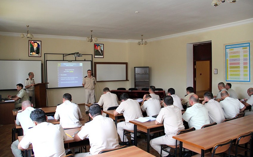 Heydər Əliyev adına Ali Hərbi Məktəbdə professor və müəllim heyəti ilə təlim-metodiki toplanış başlayıb