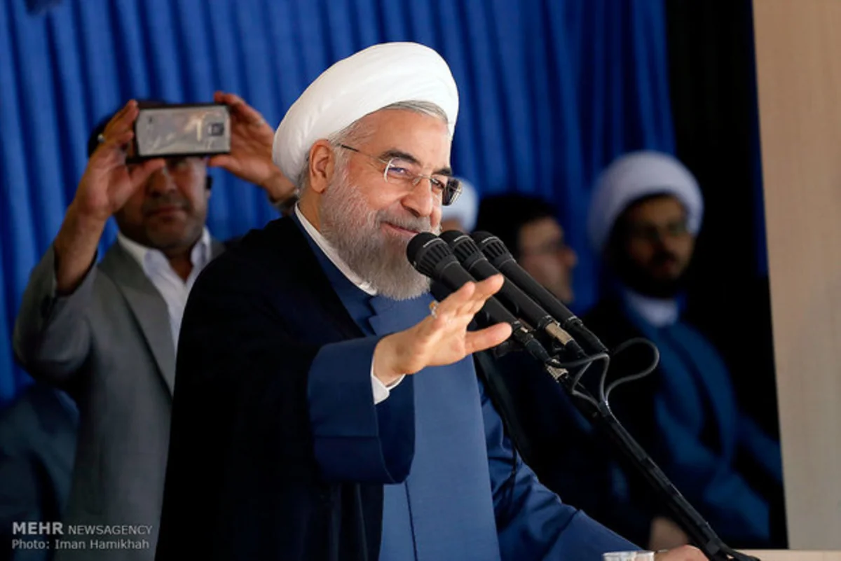 Həsən Ruhani İran parlamentinə seçkilərin tarixini açıqlayıb