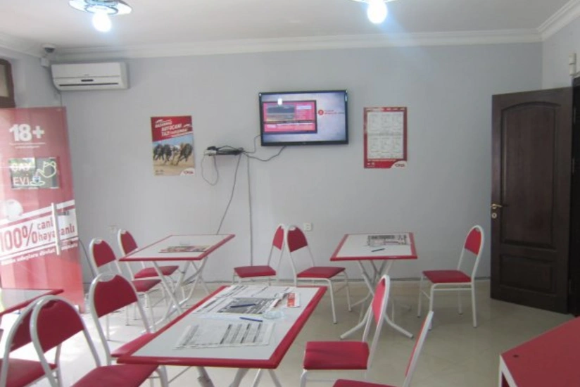 Bakı sakini “Topaz”da 80 min manat uduzub