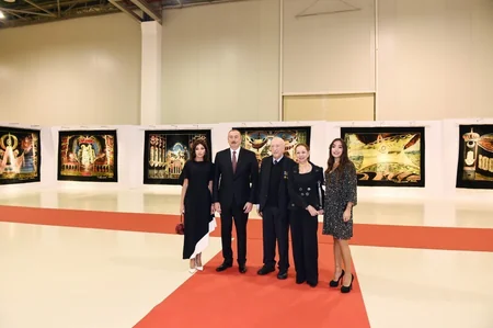 Prezident İlham Əliyev Tahir Salahovun 90 illik yubileyinə həsr edilən sərgi ilə tanış olub - FOTO