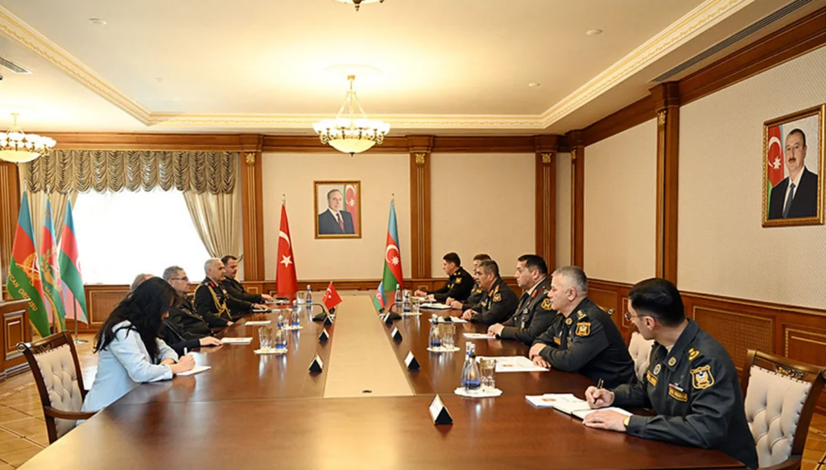 Azerbaijan, Türkiye mull prospects for development of military cooperation