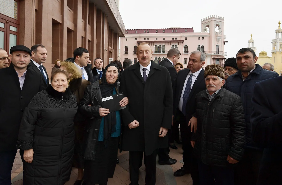 Hadi Rəcəbli: “Şəhid ailələrinin probleminin həlli üçün vaxt lazım idi”