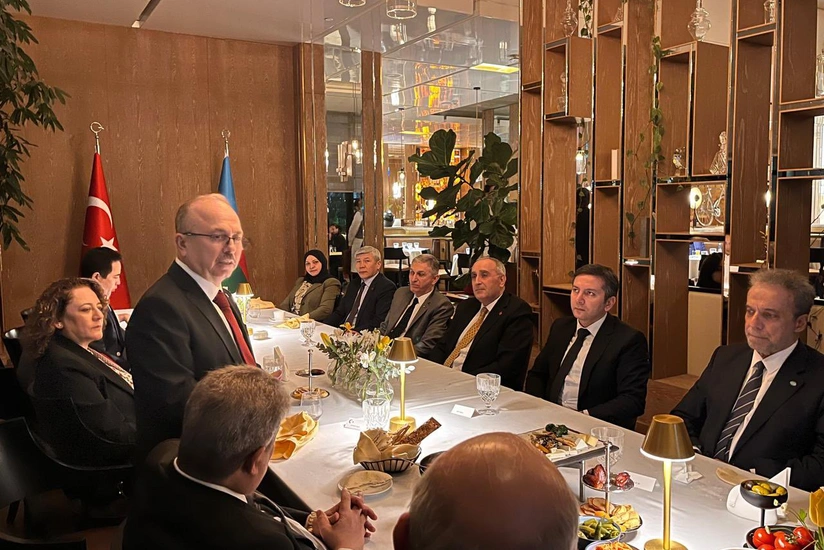 Azerbaijan's deputy FM meets ambassadors at iftar