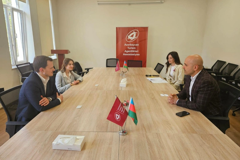 Azerbaijan, Poland discuss increasing frequency of flights