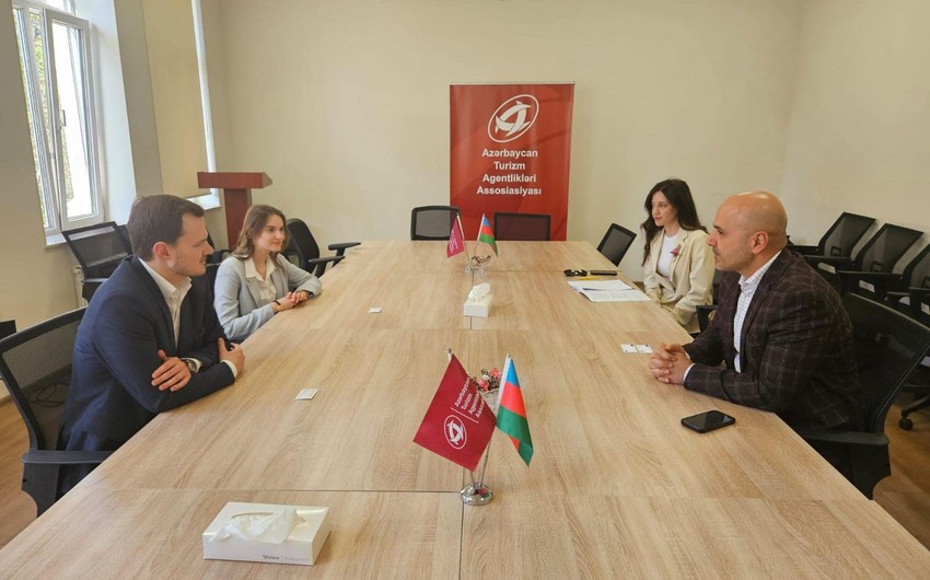 Azərbaycanla Polşa arasında aviauçuşların intensivliyinin artırılması müzakirə olunub