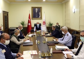 Hulusi Akar Ağdamda xidmət edən türkiyəli generala tapşırıqlar verib