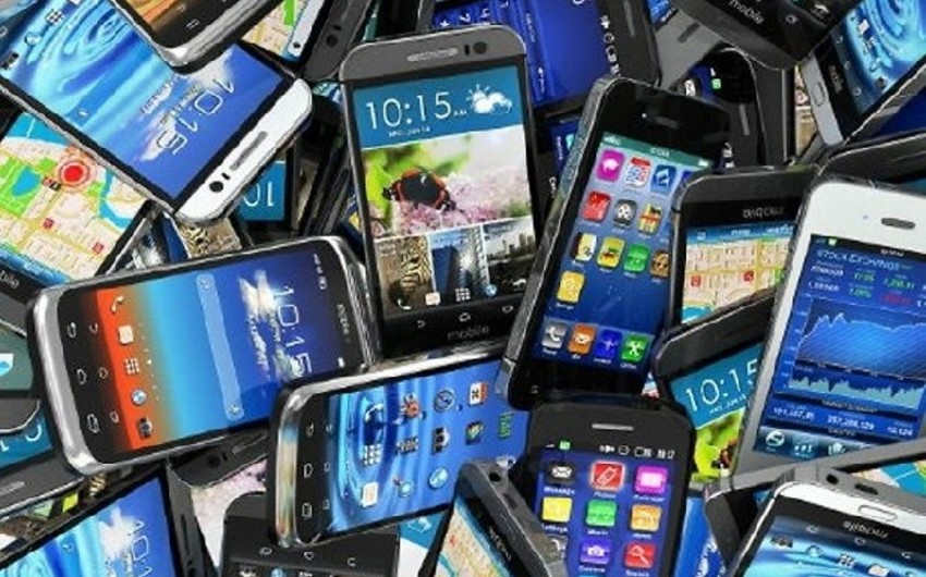 Bakıda 6 min manatlıq telefon oğurlandı