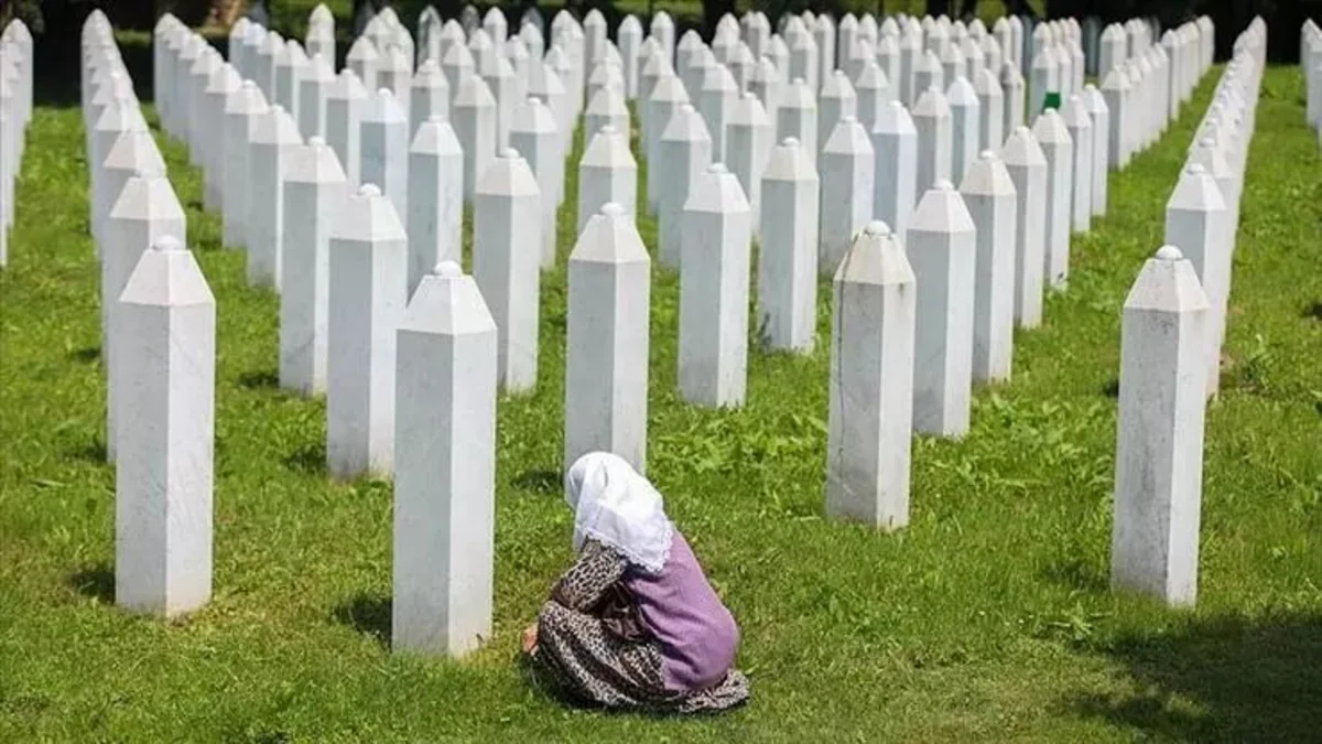 Srebrenitsa soyqırımının daha 30 qurbanı dəfn edilib