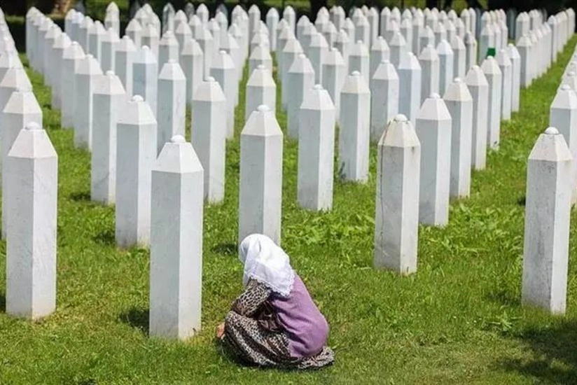 Srebrenitsa soyqırımının daha 30 qurbanı dəfn edilib