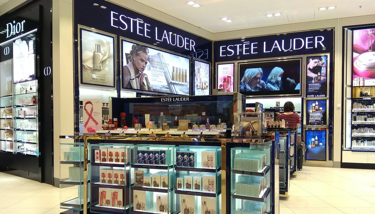 Estee Lauder объявили о закрытии подразделения дизайнерских ароматов
