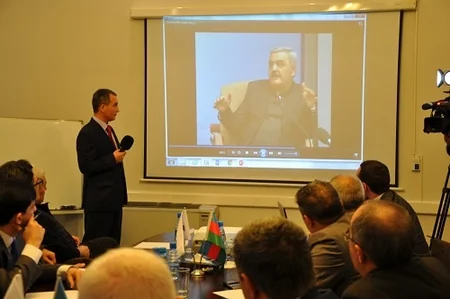 ​SOCAR-ın İnsan Resursları Departamentində QHT rəhbərləriylə görüş keçirilib