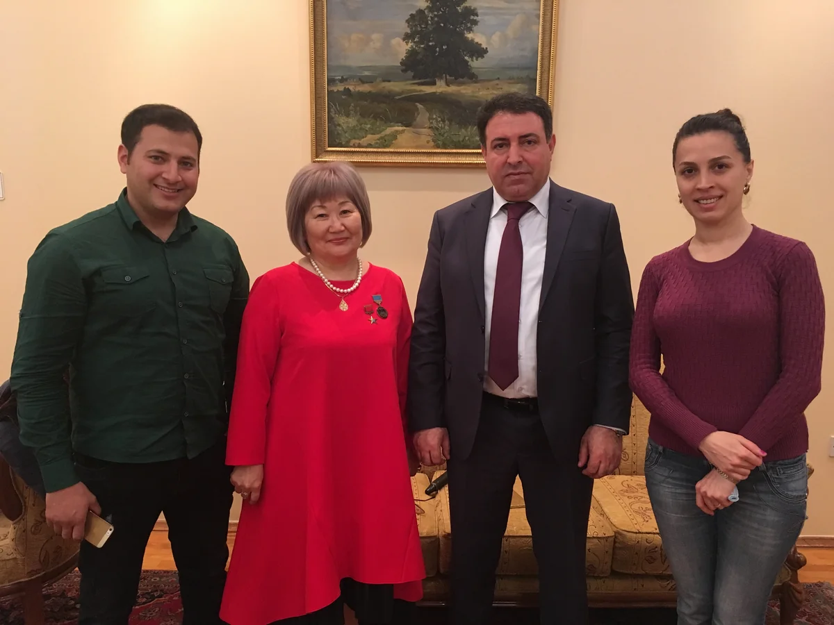Казахстанская писательница: Я рада, что Казахстан и Азербайджан связывают узы добрососедства и братства