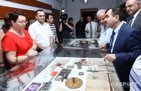 Şərq qəzetinin redaksiyasında yaradılan Mətbuat muzeyinin açılışı olub