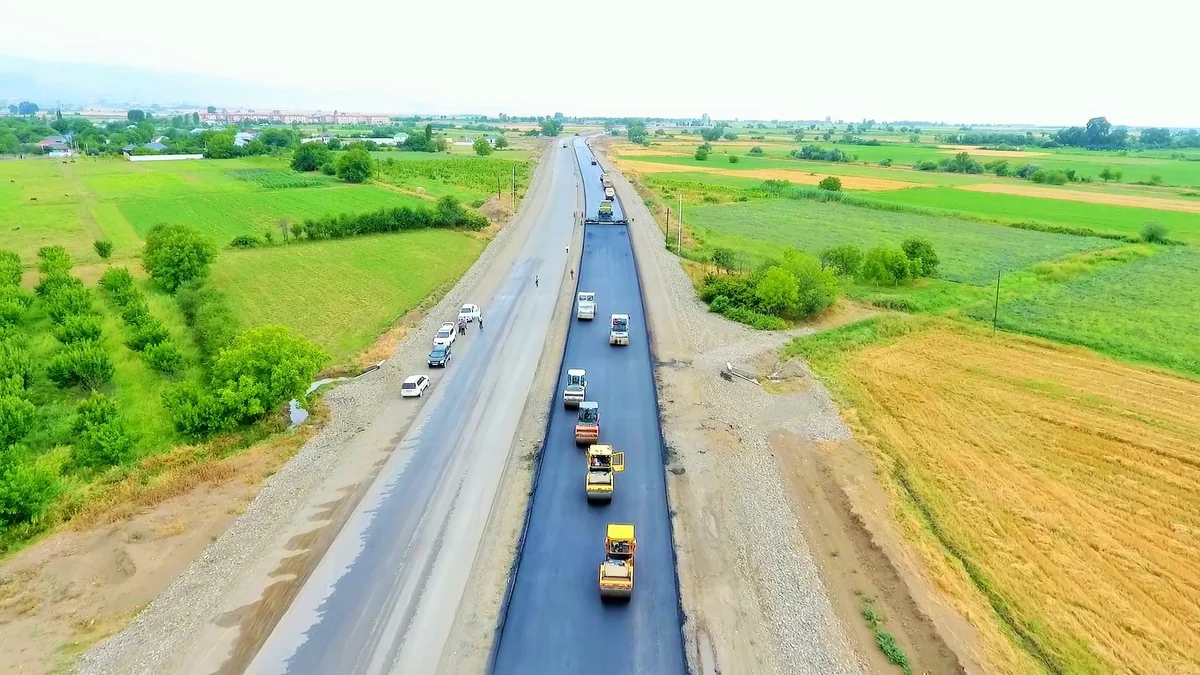 M2 magistralının 130 km-lik hissəsinin genişləndirilməsi gələn il yekunlaşacaq