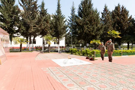 Vilayət Eyvazov Lənkəranda vətəndaşları qəbul edib
