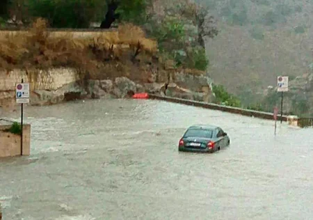 Venesiya ərazisinin 80 faizi leysan yağışlar səbəbindən batıb - FOTO