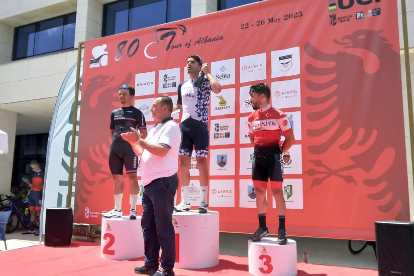 Azərbaycan velosipedçisi beynəlxalq turnirdə gümüş medal qazanıb