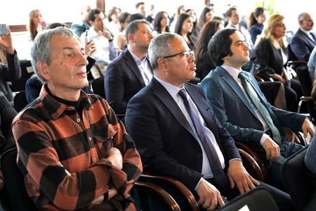İçərişəhərdə MakTAB məzunlarının təltifetmə mərasimi keçirilib
