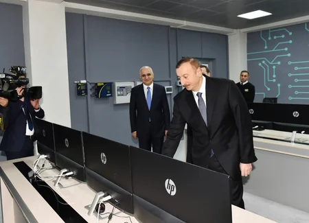 Azərbaycan Prezidenti Sumqayıt Kimya Sənaye Parkında olub