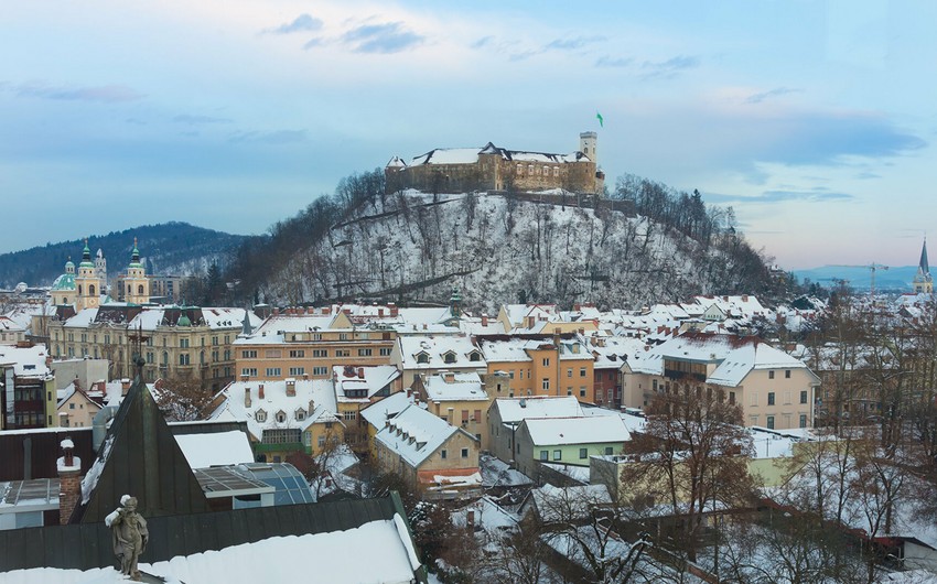 Slovenia introduces tougher Covid control measures