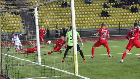 Krılya Sovetov Ramil Şeydayevsiz məğlub olub
