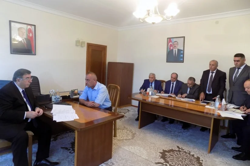 Meliorasiya və Su Təsərrüfatı ASC-nin sədri Lənkəran rayonunda vətəndaşlarla görüşüb