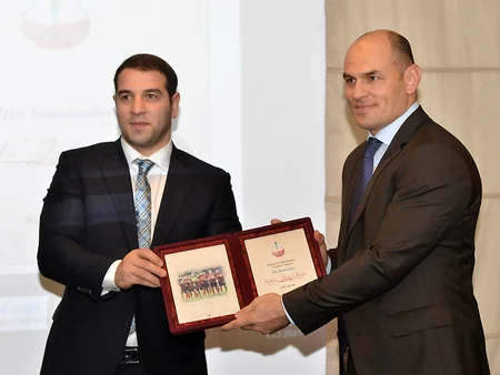 2015-ci ildə idman sahəsində fərqlənənlərin mükafatlandırma mərasimi keçirilib