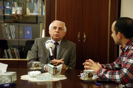 Hadı Rəcəbli: “Deputatın telefonuna cavab verməyən məmurlara qarşı şəxsi nifrət oyanır” - MÜSAHİBƏ