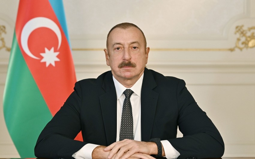 Prezident: Təkcə vergi orqanları sayəsində xəzinəyə proqnozdan əlavə 1,4 milyard manat pul daxil edilib